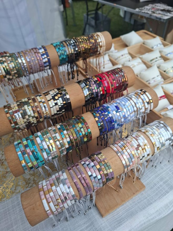 Milé ženy, vím, že píšu na poslední chvíli, ale dostala pozvání prodávat zítra v Židlochovicích na poliklinice, kde mě...